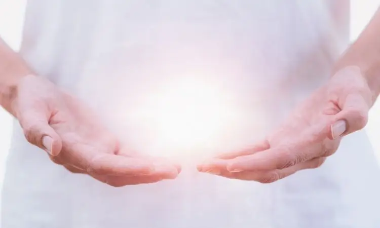 guarigione tramite le mani