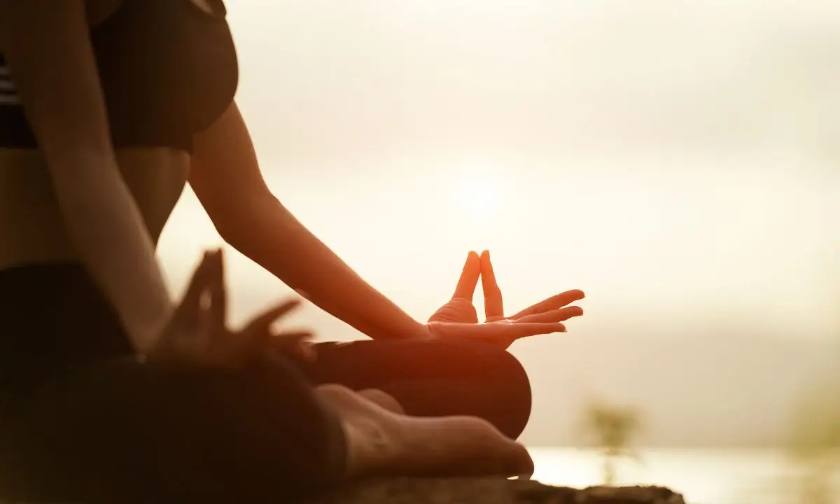 meditare in spiaggia