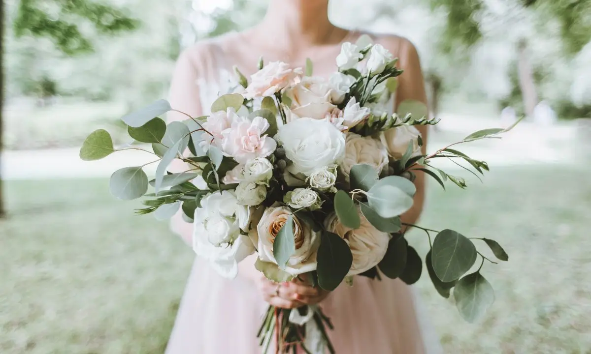 bouquet dalle tonalità tenui